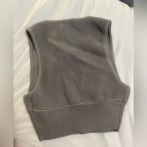 Sculpt knit deep V tank - Picture 3 of 3